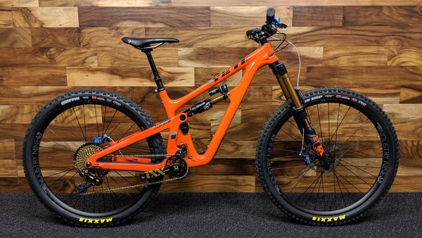 2019 YETI CYCLES SB150 CARBON 29"