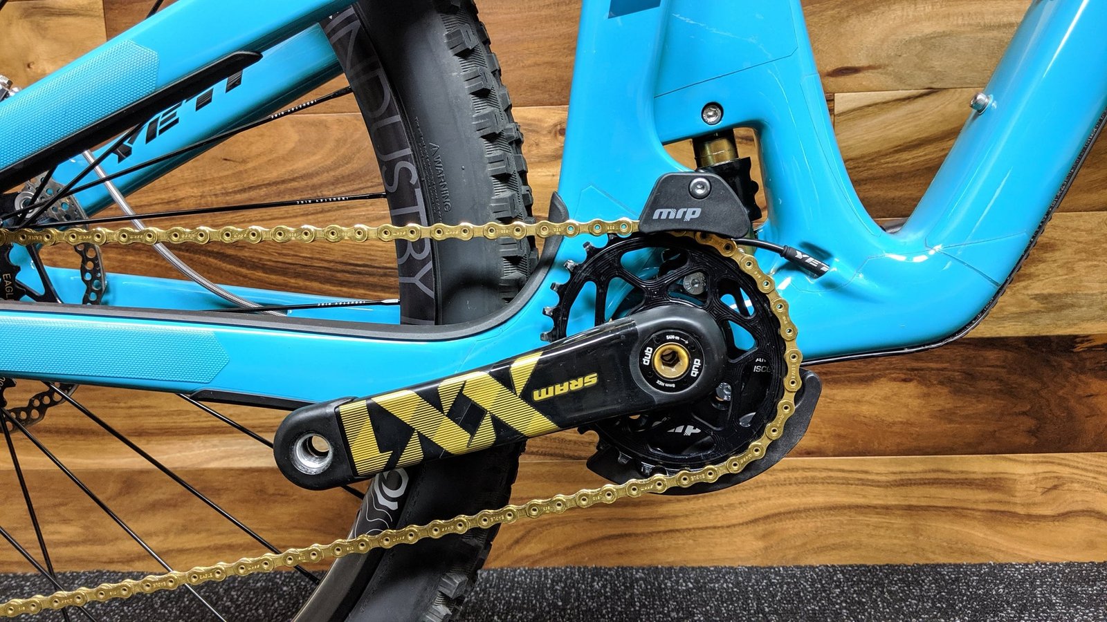 2019 YETI SB130 CARBON TURQ 29"